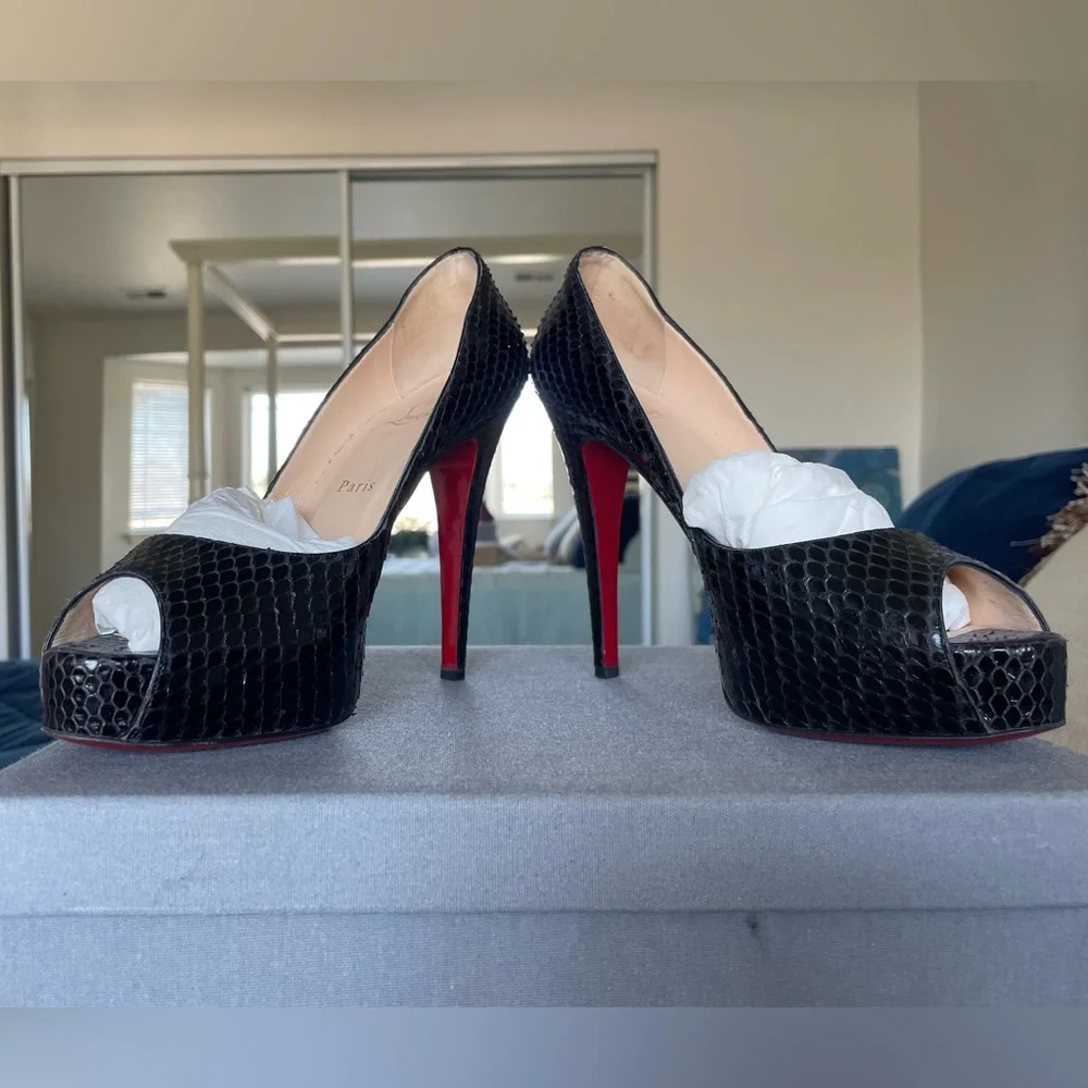 Christian Louboutin Python Platform Pumps, Black, 8 - Picture 1 of 8